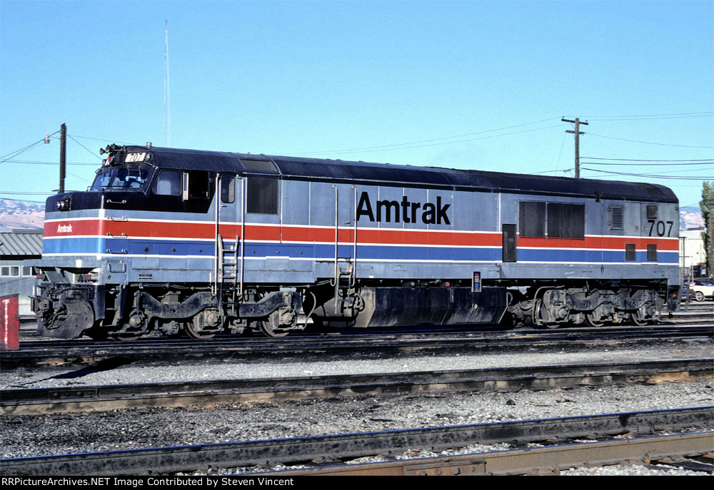 Amtrak P30CH #707 on loan to SP for San Francisco-San Jose Commute service 